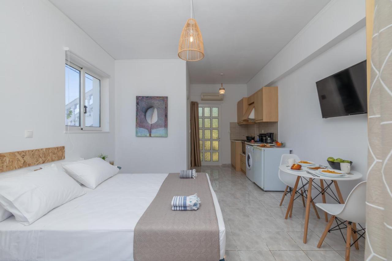 White House Studios & Apartments Argostoli  Esterno foto